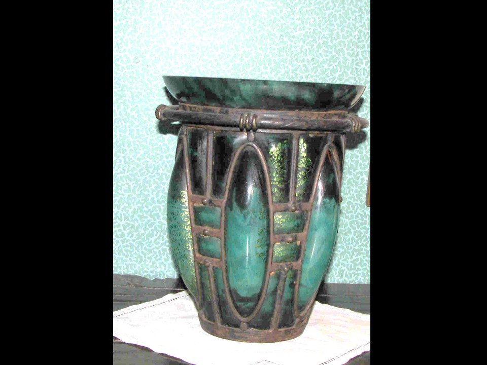 Vase Art déco signé Daum et Majorelle